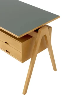 Daystak Desk RD3 fra &Tradition