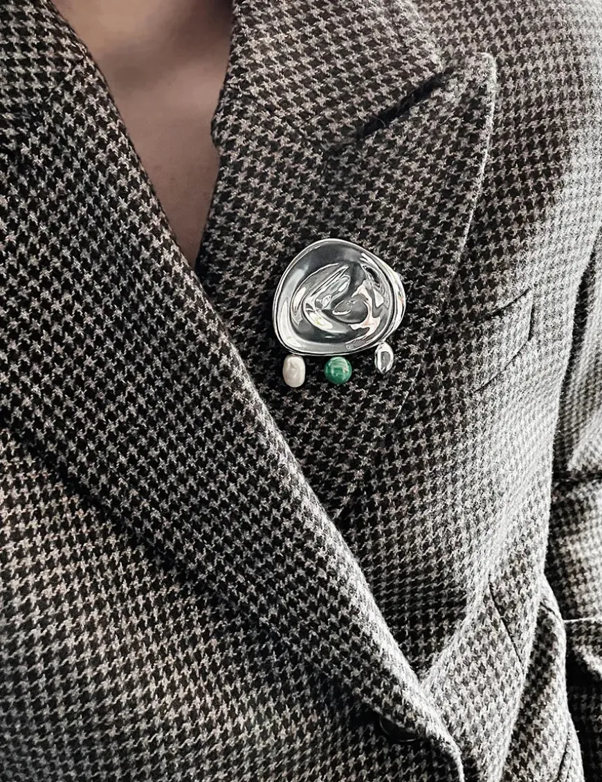 De La Mer Broach fra Hein Studio