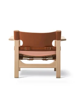 Den Spanske Stol i mørkebrun læder, eg sæbe af Børge Mogensen