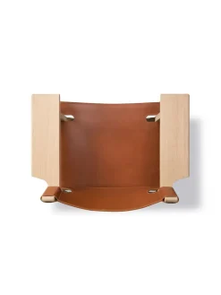 Den Spanske Stol i naturfarvet læder, valnød olie af Børge Mogensen