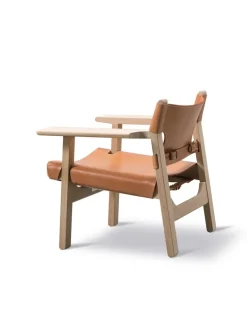 Den Spanske Stol i naturfarvet læder, eg olie af Børge Mogensen