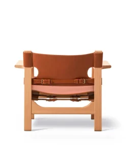 Den Spanske Stol i naturfarvet læder, eg olie af Børge Mogensen