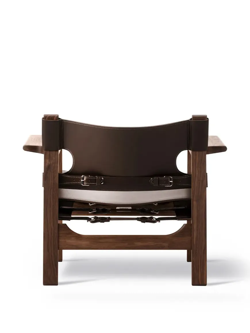 Den Spanske Stol i sort læder, valnød olie af Børge Mogensen