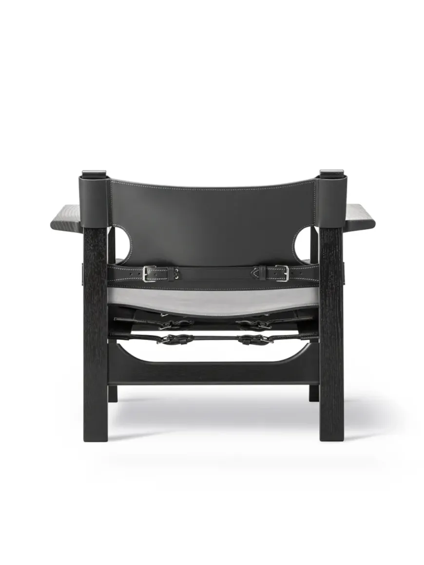 Den Spanske Stol i sort læder, valnød olie af Børge Mogensen