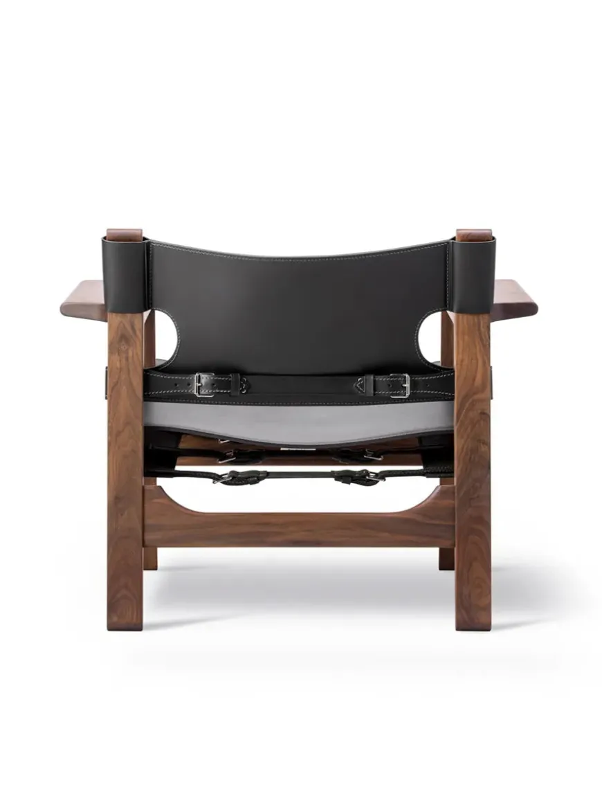 Den Spanske Stol i sort læder, eg sæbe af Børge Mogensen