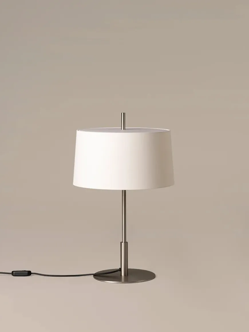 Diana Menor Bordlampe fra Santa and Cole