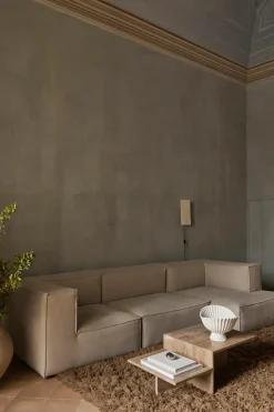 Distinct Coffee Table, Dark Brown Travertine fra Ferm Living