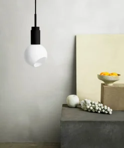 Donya Pendel, opal fra Anour