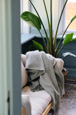 Drejø Plaid, aqua fra Silkeborg Uldspinderi