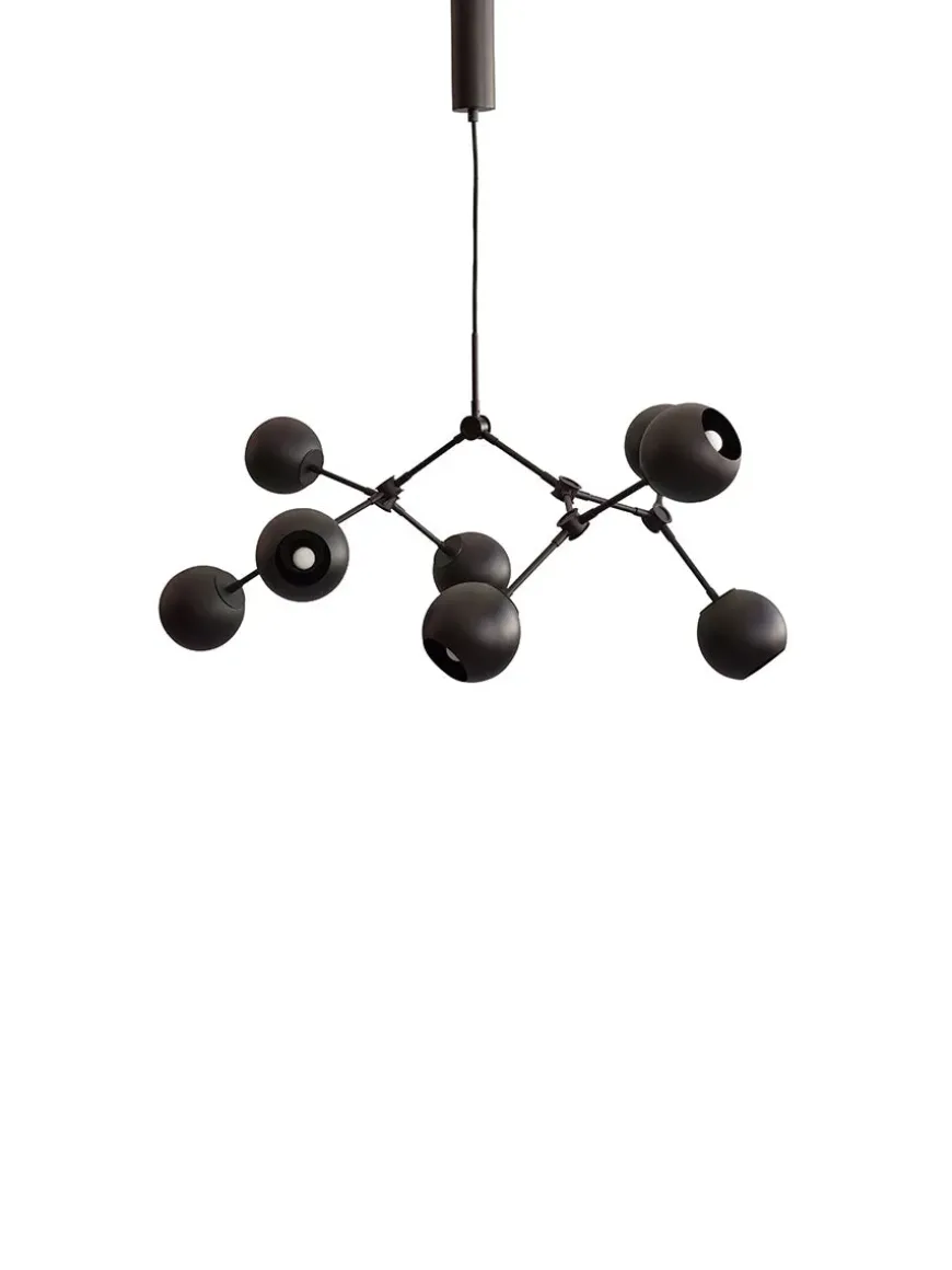 Drop Chandelier Globe, Mini, Burned Black fra 101 Copenhagen