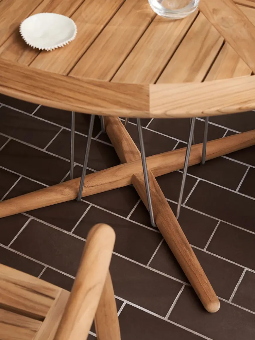 E022 Havebord, Ø140 fra Carl Hansen & Søn