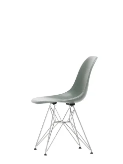 Eames Fiberglass Chair DSR, krom fra Vitra