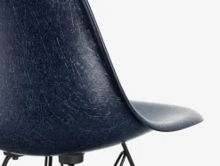 Eames Fiberglass Chair DSW, lys ahorn fra Vitra