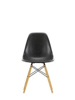 Eames Fiberglass Chair DSW, lys ahorn fra Vitra