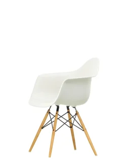 Eames Plastic Armchair DAW, ahorntræ fra Vitra