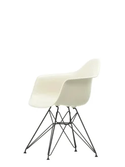 Eames Plastic Armchair DAR, sort pulverlakering fra Vitra