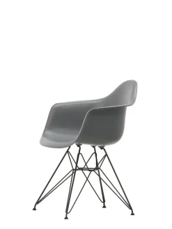 Eames Plastic Armchair DAR, sort pulverlakering fra Vitra