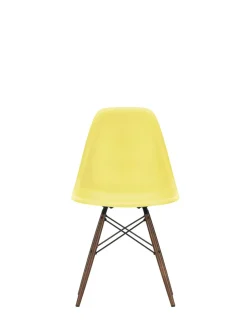 Eames Plastic Side Chair DSW, mørkbejdset ahorntræ fra Vitra