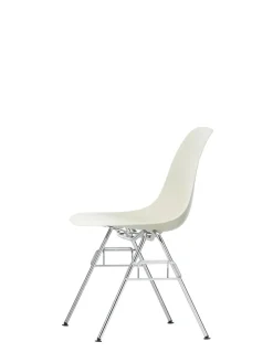 Eames Plastic Side Chair DSS-N, stabelbar fra Vitra