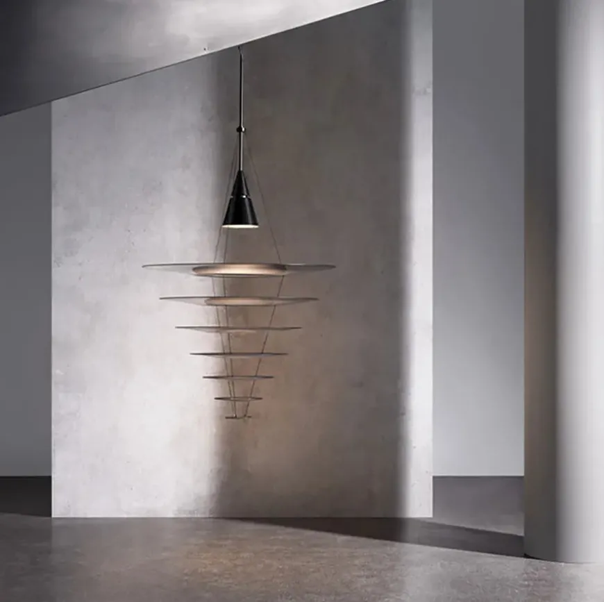 Enigma 825 fra Louis Poulsen