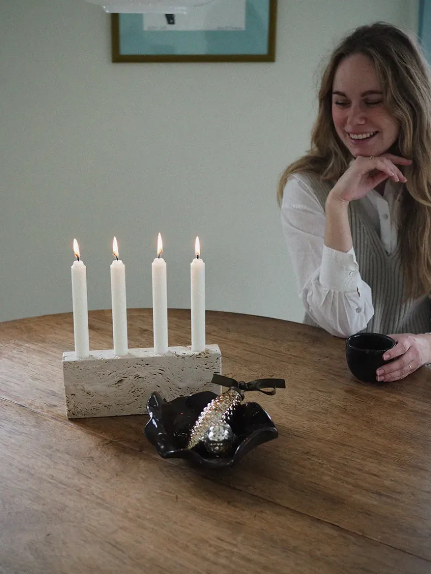 Epode Lysestage 25 cm, travertin silver fra Wabi Sabi Nordic