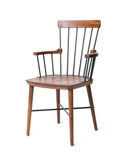 Exchange Highback Chair, walnut fra Stellar Works