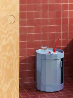 Facet Cabinet Incl. Feet And Castors, high fra Hay