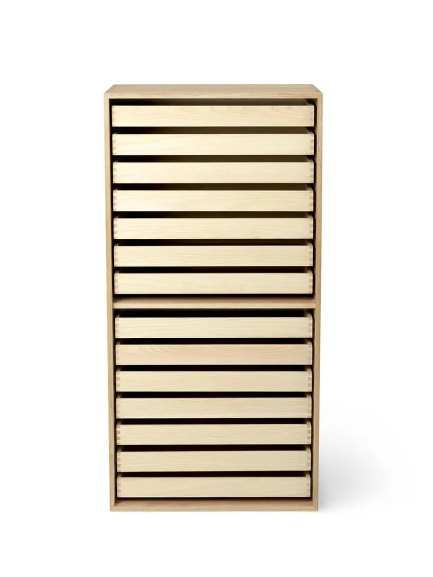 FK63 Reol, oprejst fra Carl Hansen & Søn