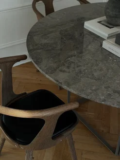 Florence Spisebord Ø145, gris du marais/beige grey fra New Works