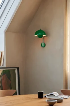 Flowerpot VP8 Væglampe af Verner Panton