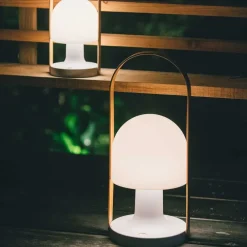 Follow Me Plus bordlampe fra Marset