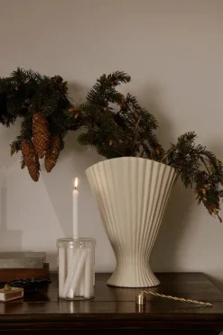 Fountain Vase fra Ferm Living