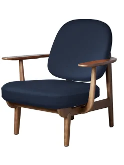 Fred Lænestol, valnødfarvet eg fra Fritz Hansen