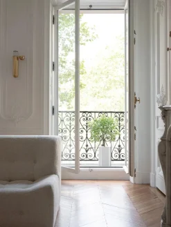 Funki Pot, medium fra Louise Roe