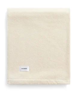 Gelato Towel, cocount white fra Magniberg