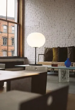 Glo-Ball T1, Silver bordlampe fra Flos