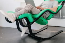 Gravity Balans Lænestol fra Variér (Natural ask)