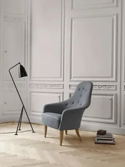 Gräshoppa gulvlampe fra GUBI