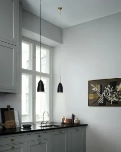 Gräshoppa pendel fra GUBI