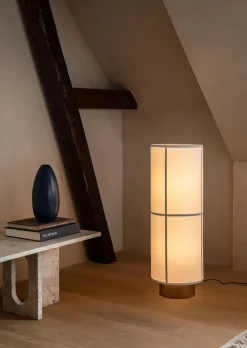 Hashira Floor Lamp Raw fra Audo Copenhagen