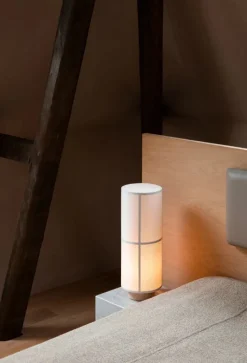 Hashira Table Lamp Raw fra Audo Copenhagen