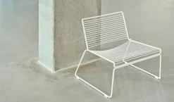 Hee Lounge Chair, hot galvanised fra Hay
