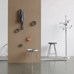 Høj barstol i aluminium fra Mater