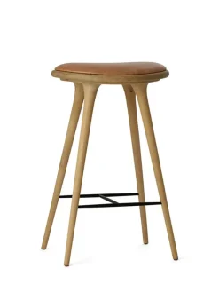 Høj barstol i Sirka grå egetræ fra Mater