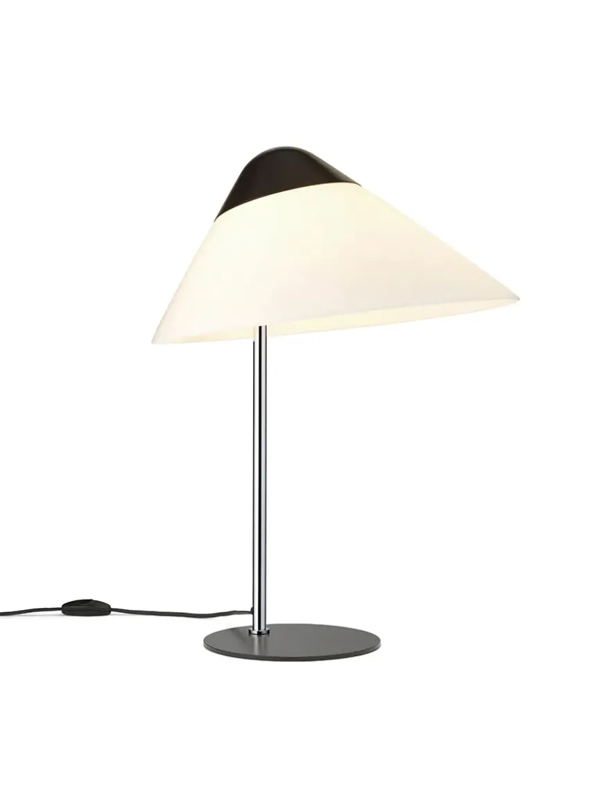 HJW02 Opala Bordlampe af Hans J. Wegner