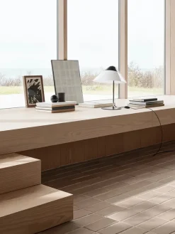 HJW02 Opala Bordlampe af Hans J. Wegner