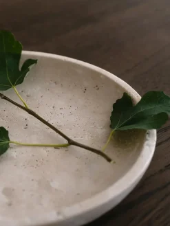 Hyben Fad, travertin fra Wabi Sabi Nordic