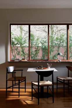 In Between Bord SK16, Bronzed stel fra &tradition