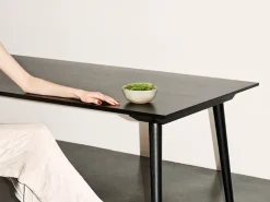 In Between Bord SK6 fra &Tradition