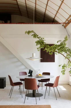 In Between Bord SK20, sort stel fra &tradition